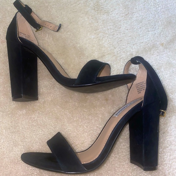 Black Heels - Picture 1 of 3